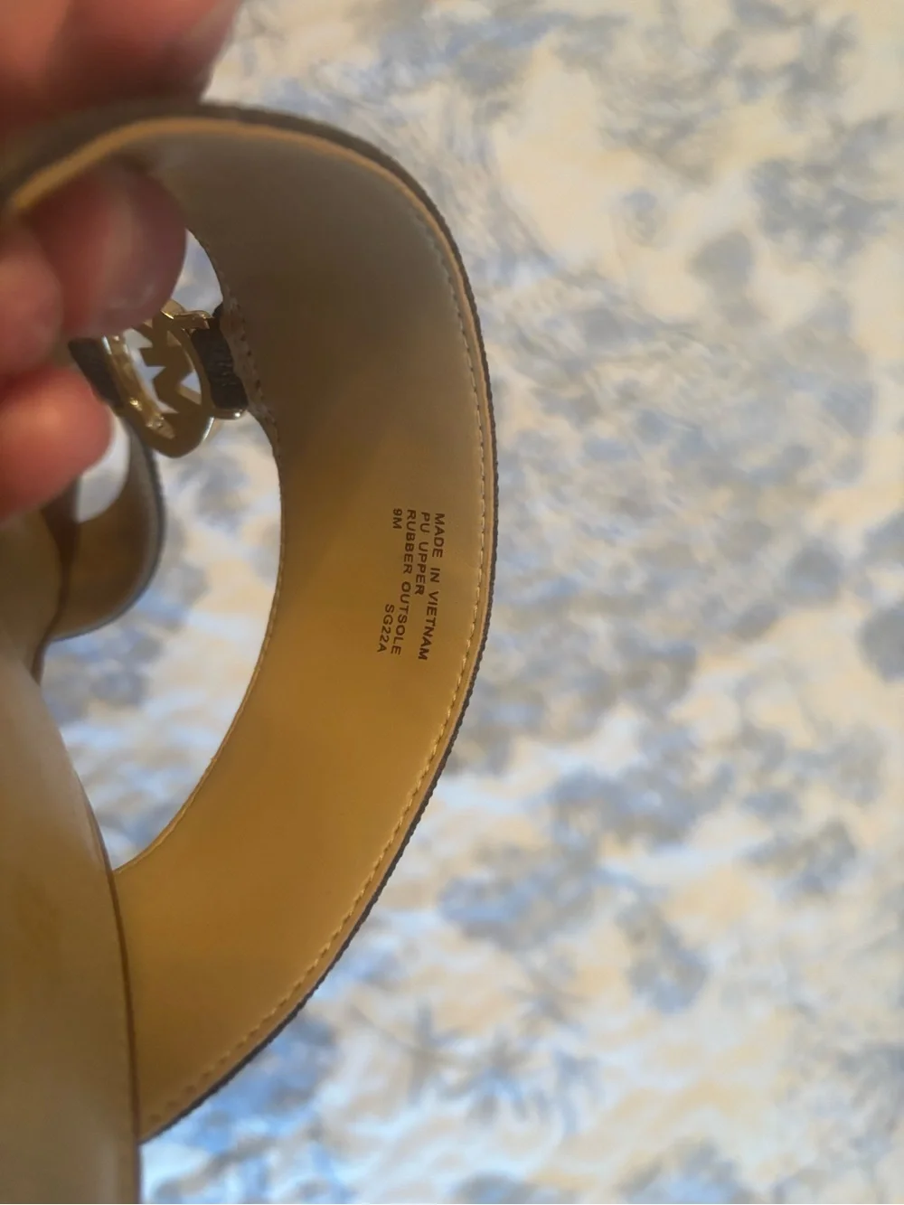 Michael Kors sz 9 Brown & Tan Monogram Logo Slide Sandals chunk heel MK Charm